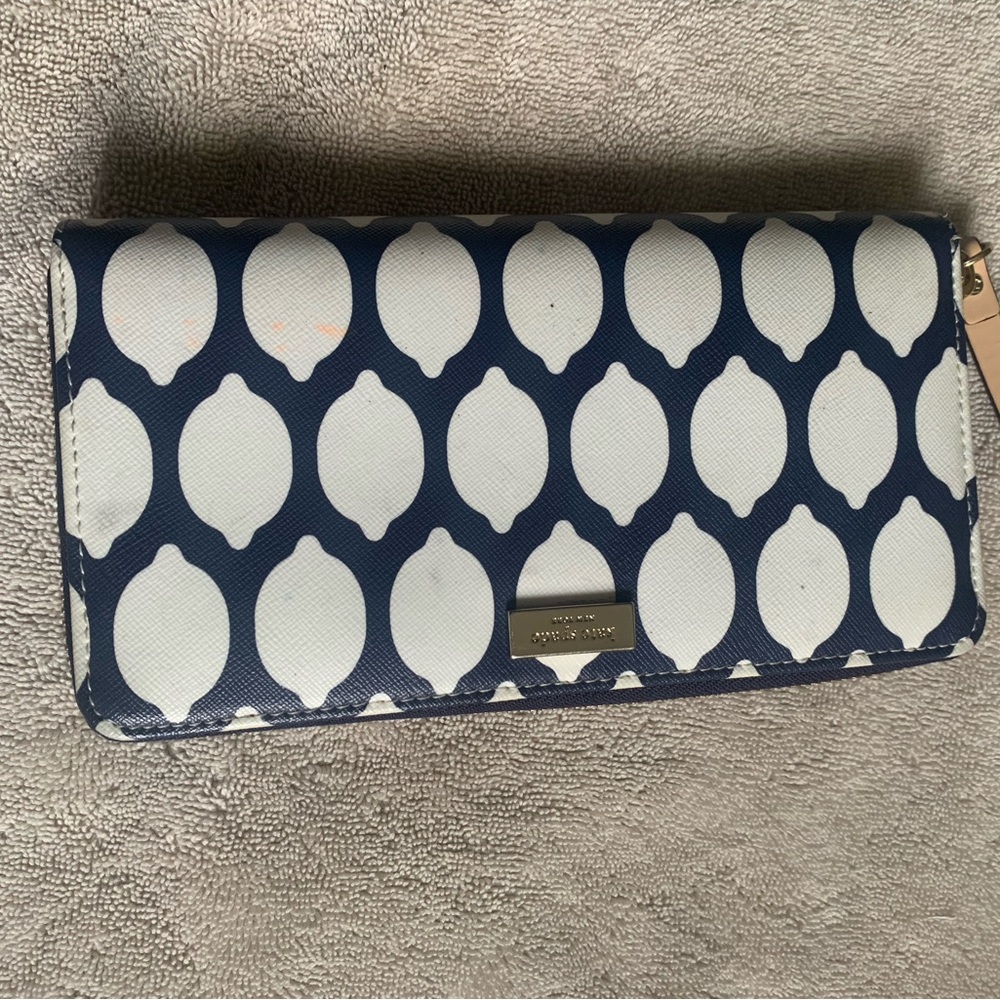 Kate Spade Navy and White Wallet